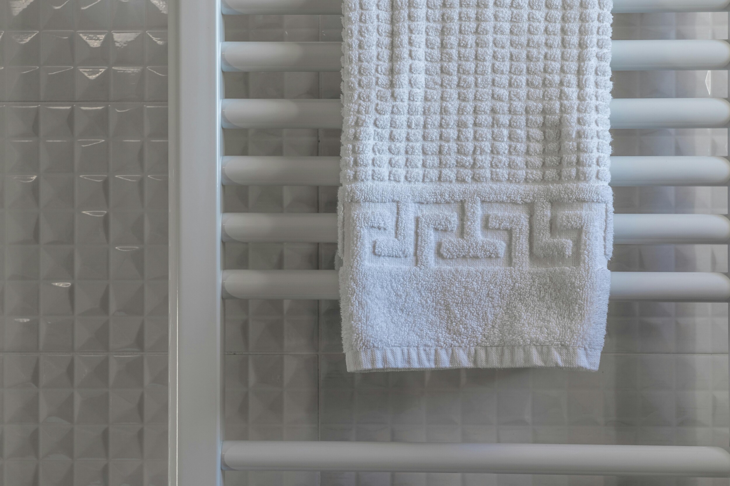 Discover our towel radiator fittings.